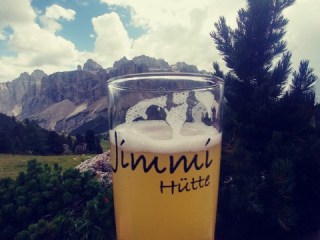 22 Italian Dolomites Day Walks (c) Ann Foulkes, trekMountains