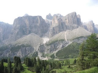 58 Italian Dolomites Day Walks (c) Ann Foulkes, trekMountains