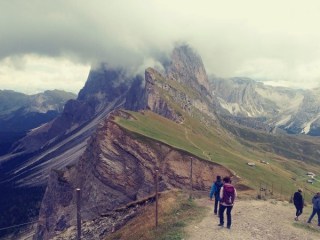 14. Puez Odles Peaks Geotrail Dolomites Italy © Ann Foulkes trekMountains